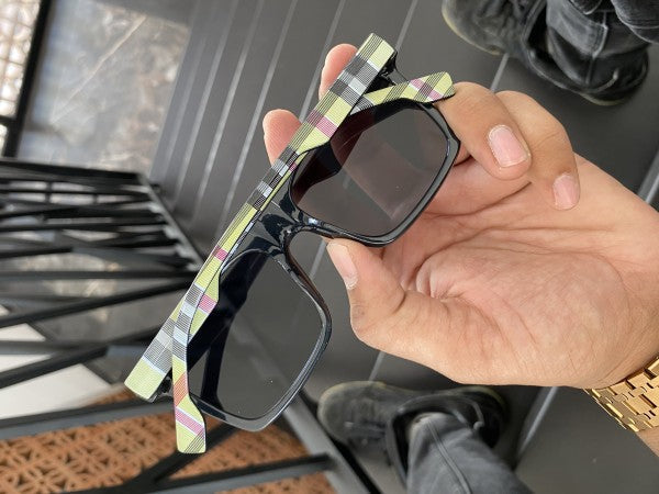 Burberry_8769_Funky_Green