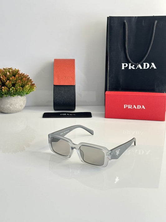Prada_09_Grey