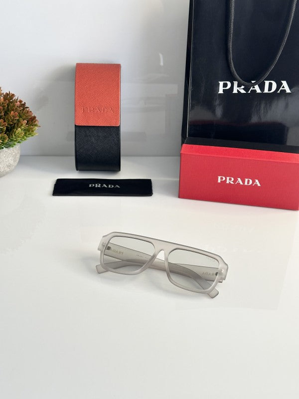 Prada_22Y_Grey