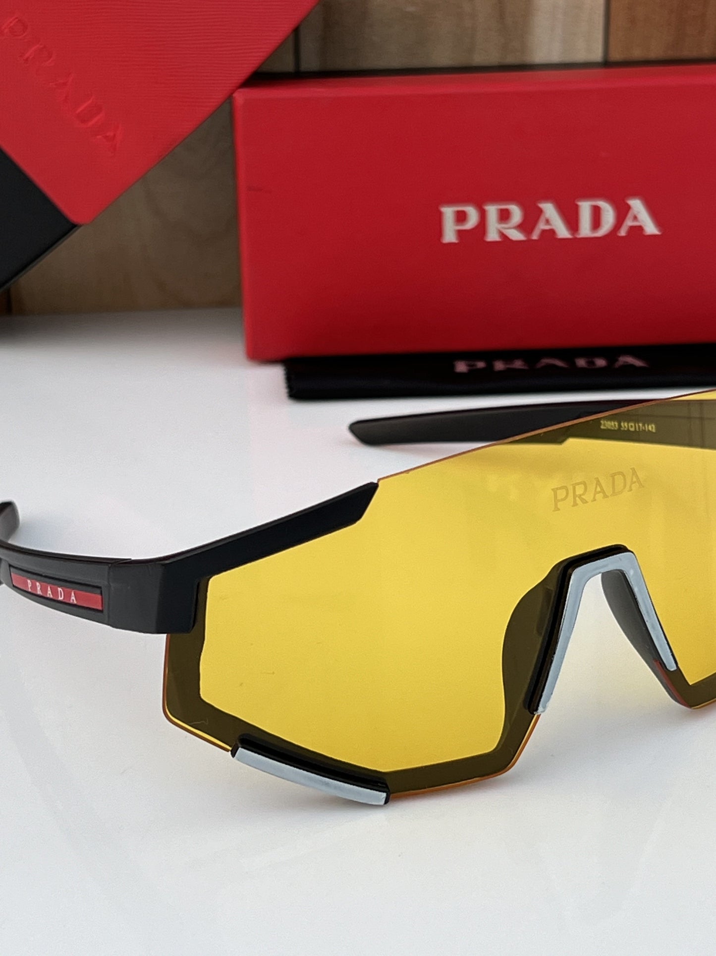Prada_23053_yellow