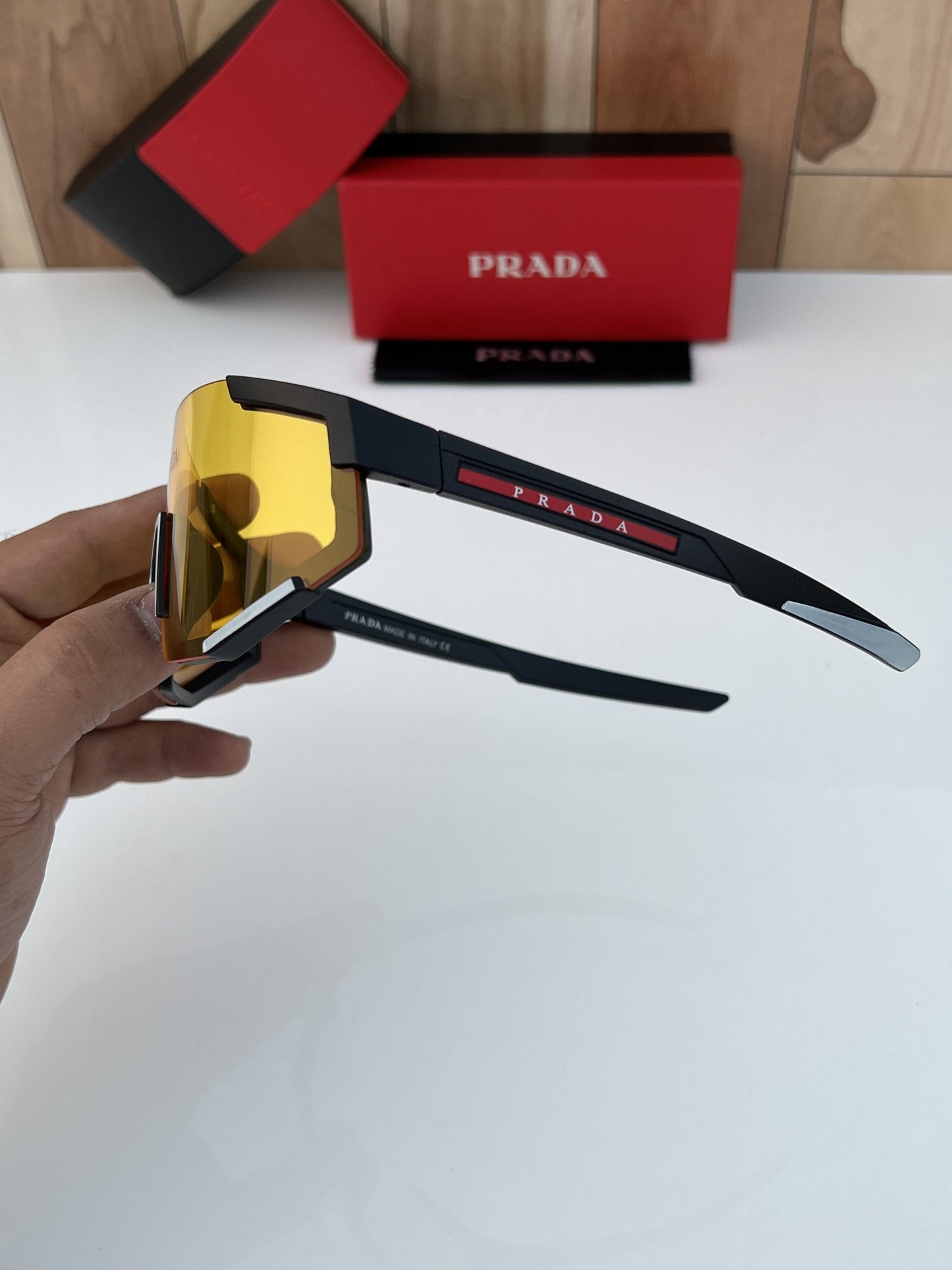 Prada_23053_yellow