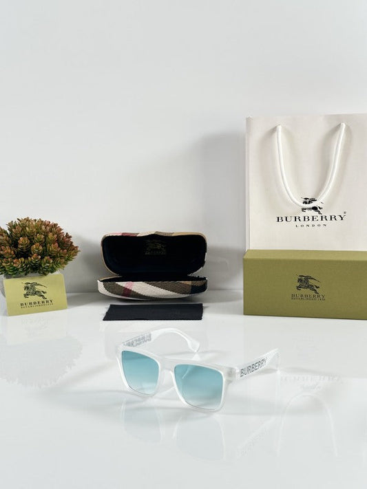 Burberry_4458_Ice_Green