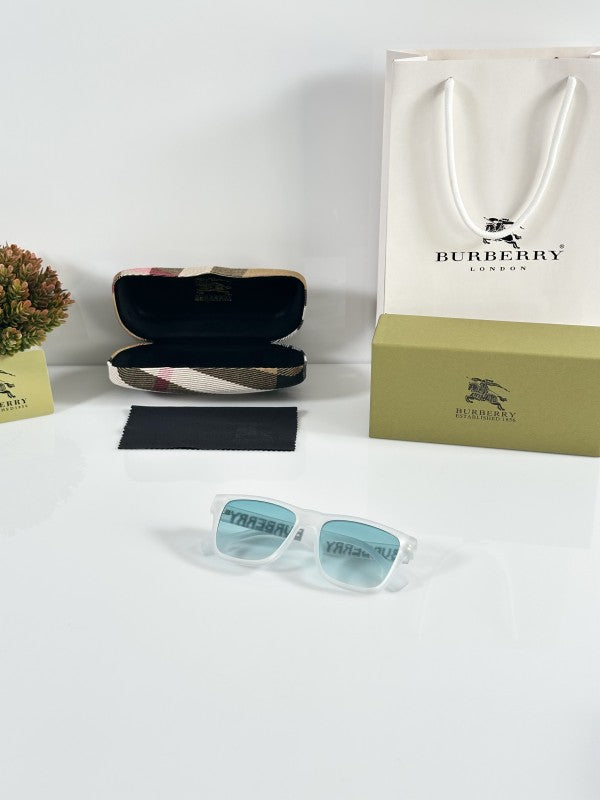 Burberry_4458_Ice_Green