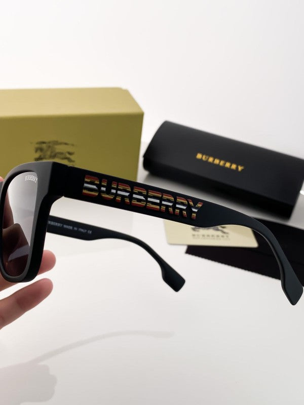 Burberry_printed_4358