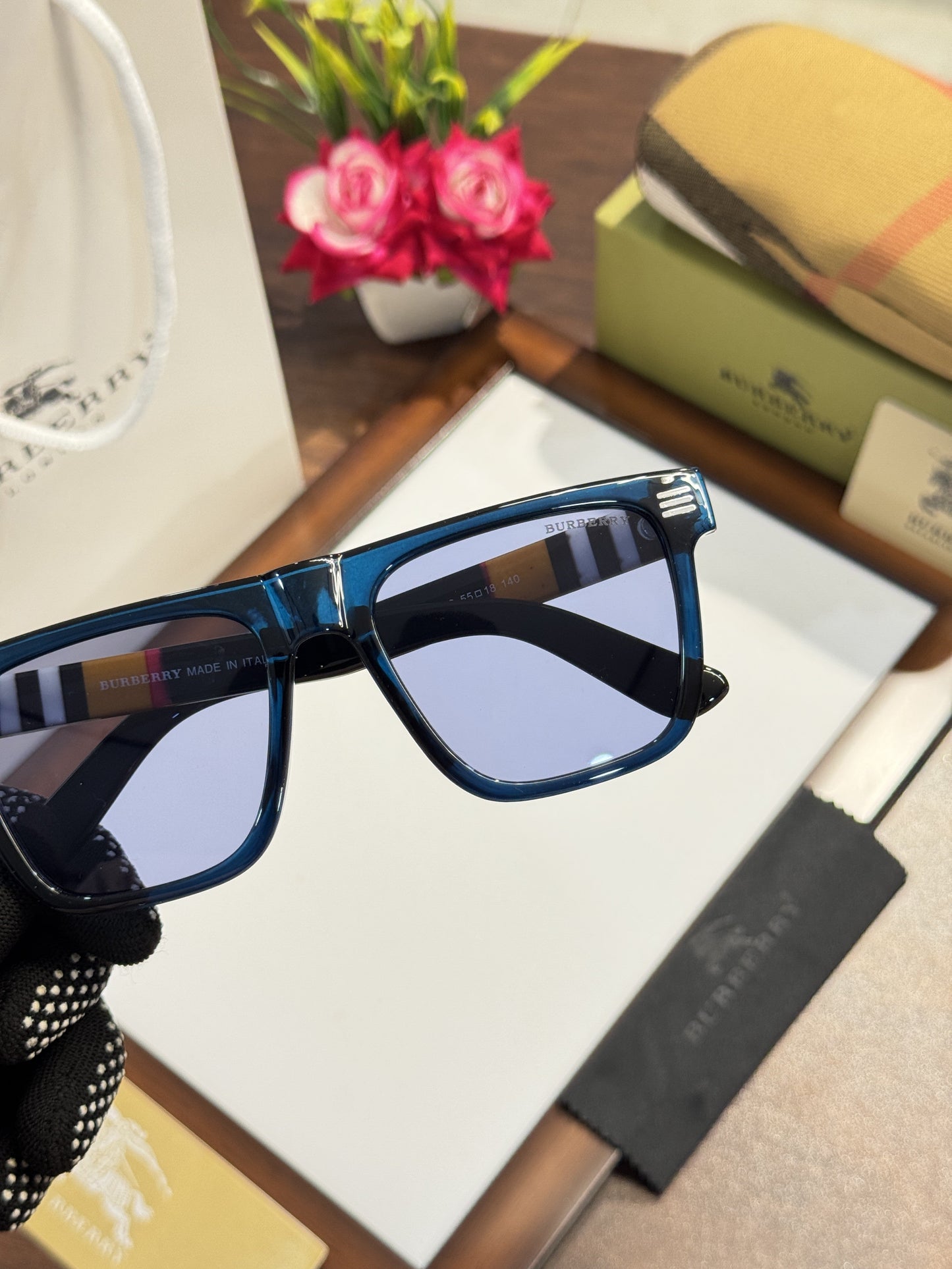 Burberry_4382_Blue
