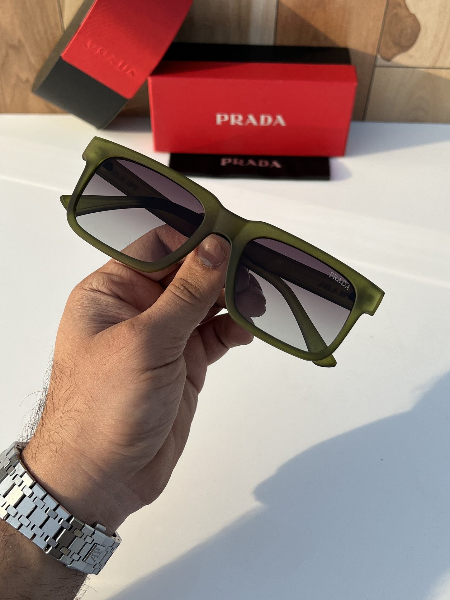 Prada_25_green