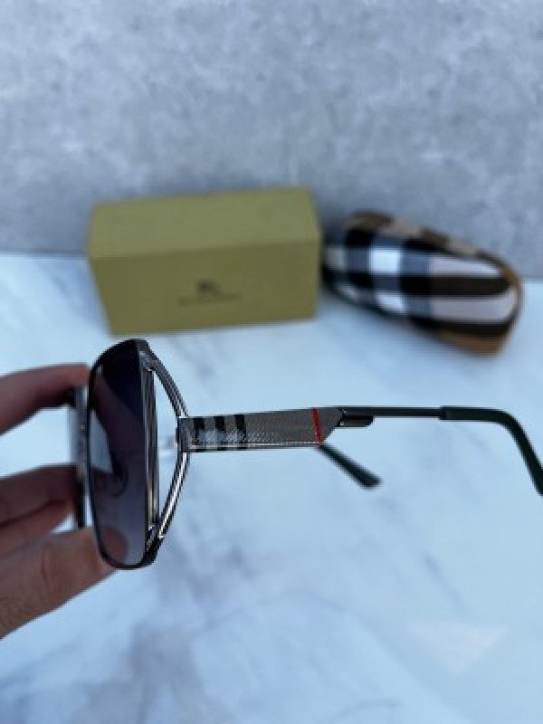 _Burberry_Green_339