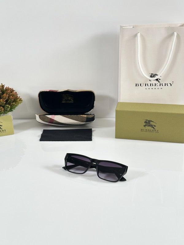 Burberry_WMNS_9933_Black_DC