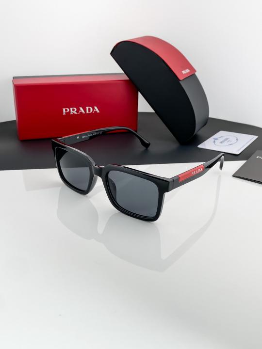 Prada_black_sp26