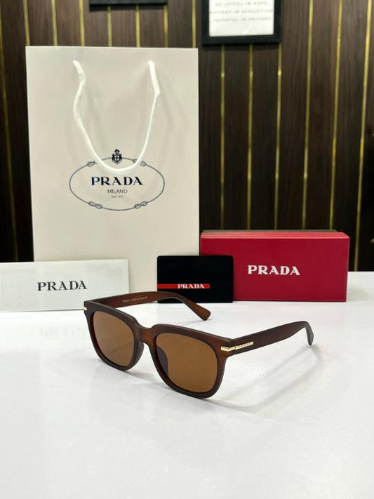 _Prada_04_brown