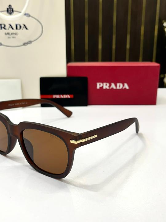 _Prada_04_brown