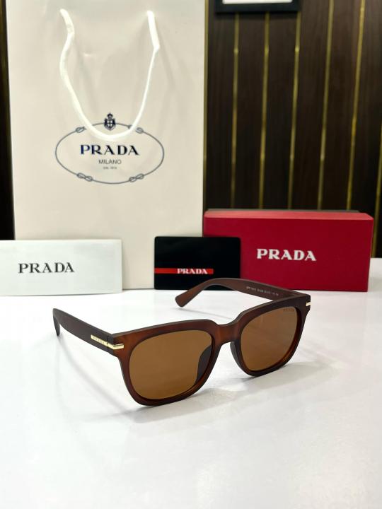 _Prada_04_brown