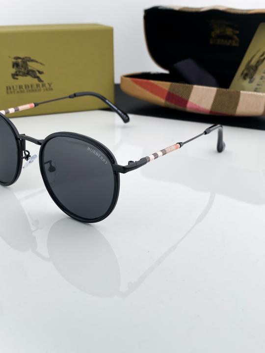 Burberry_black_3324
