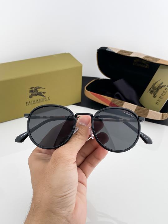 Burberry_black_3324