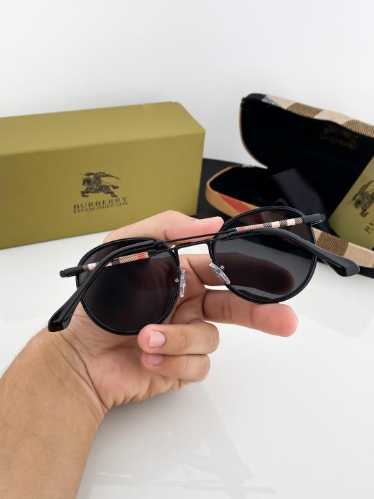 Burberry_black_3324