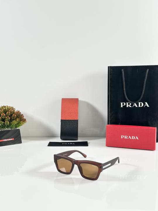 Prada_05_Brown