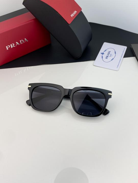 Prada_04Y_Black