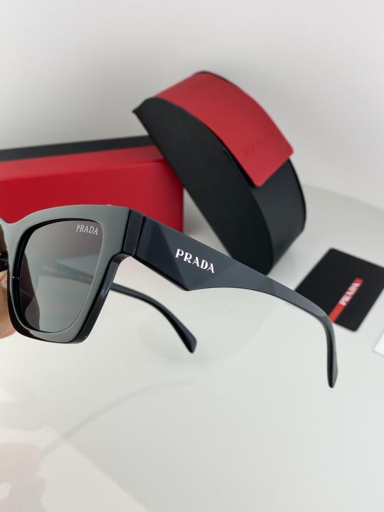 Prada_black_06f