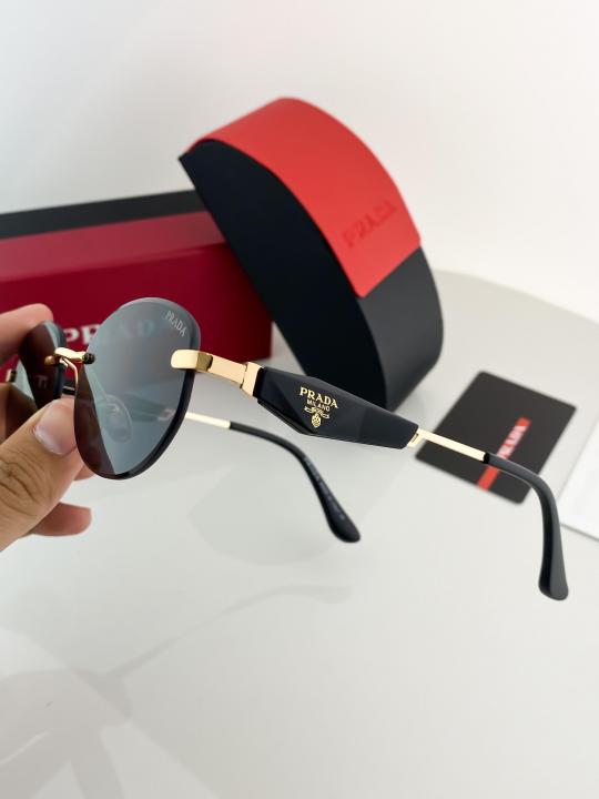 Prada_gold_black_5704