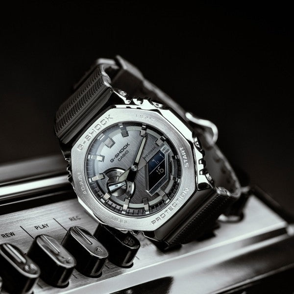 Casio g shock gm2100